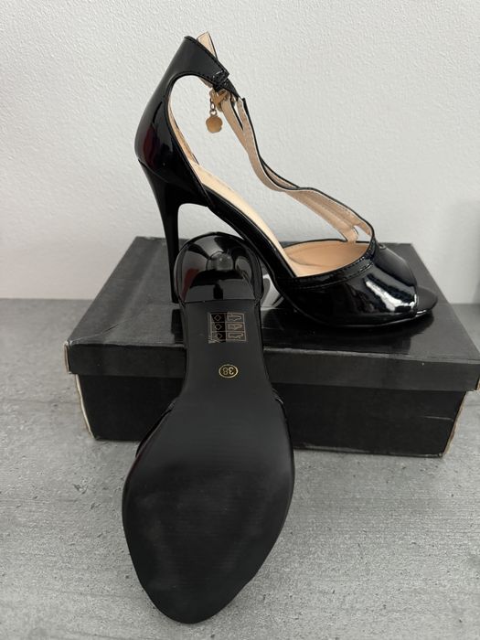 Sandale de lac cu toc cui