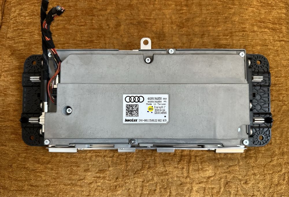 Display / Navigatie Audi A6 C8, A7 4K, S6, S7 : 4K0919605M