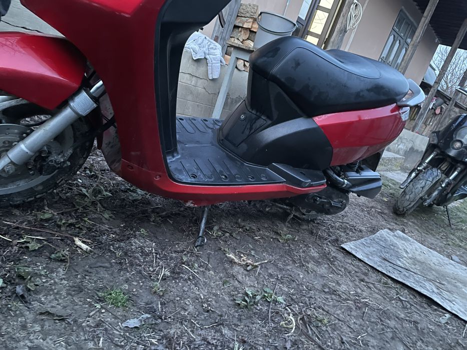 Scuter peugeot vivacity 3 4t cu acte