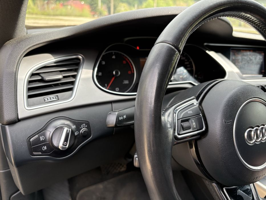 Audi A4 Avant 3XS Line, motor 2.0, 2014, Automat, 211xxx km Jante RS R19