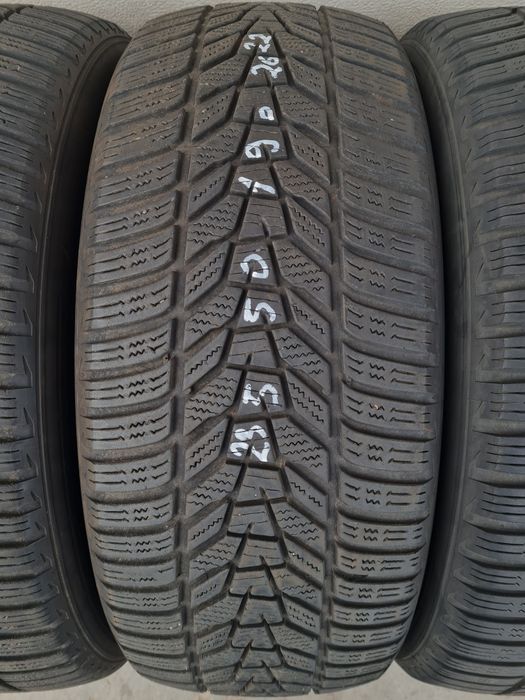 Зимни гуми 4 броя HANKOOK Winter Icept Evo3 235 55 R19 дот 2622
