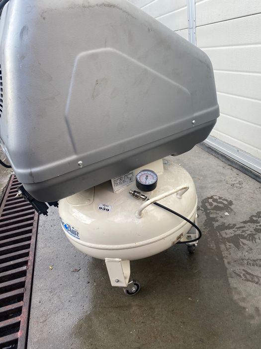 Compresor de aer medical Fini Dr.Sonic 102-24F 24 l, 0.55 kW, 8 bar,