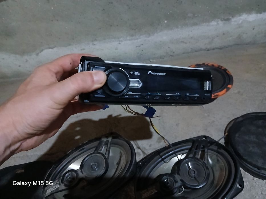 Продам комплект музыки  для автомобиля