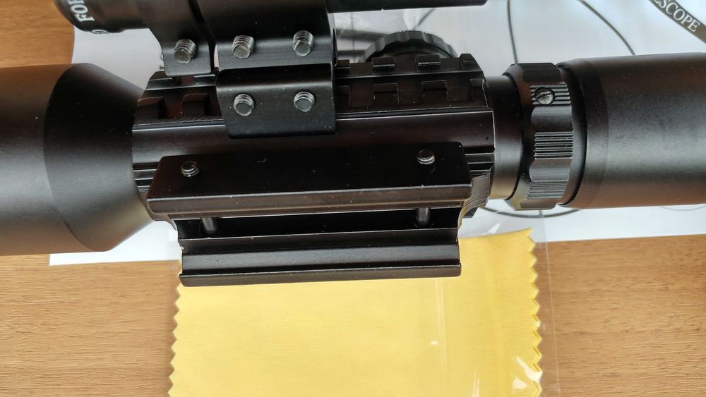 Оптика с лазерен прицел /модел M9 3-10x42/