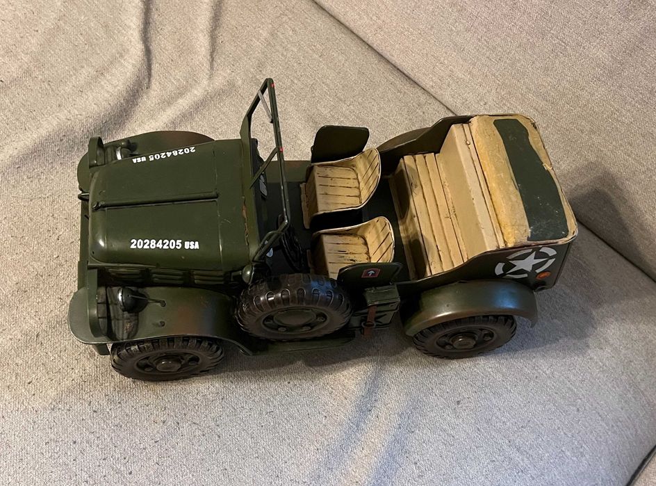 Jeep militar WWII Willys metal handmade model colectie tabla