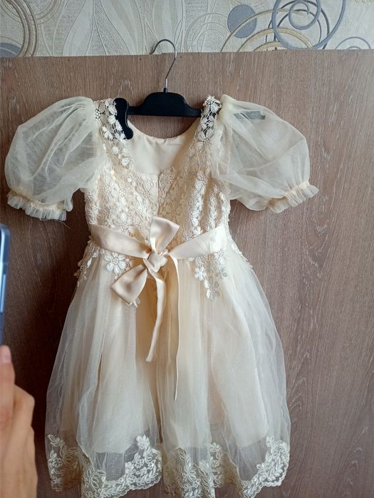 Продам детское платье