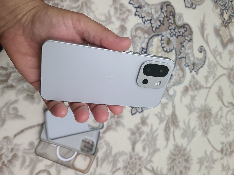 Oneplus 13T flagman