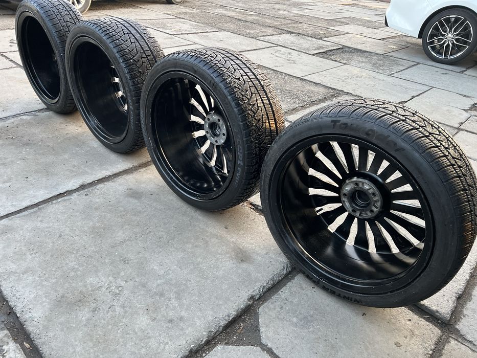 Мерседес S клас разноширокий