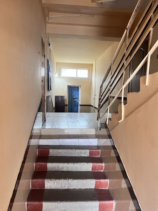 Kvartira srochniy sotiladi