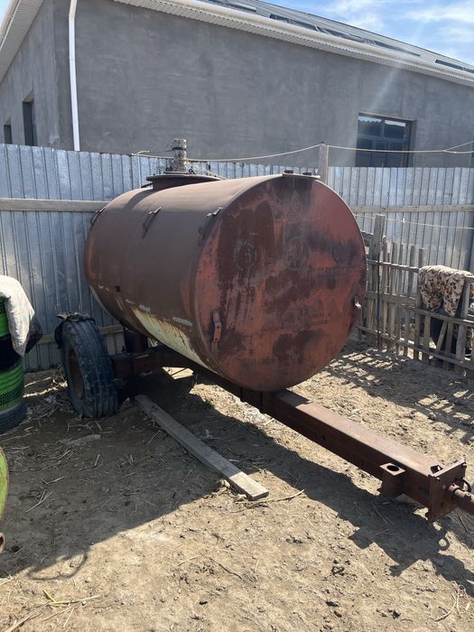 Емкость 3 т металлическая