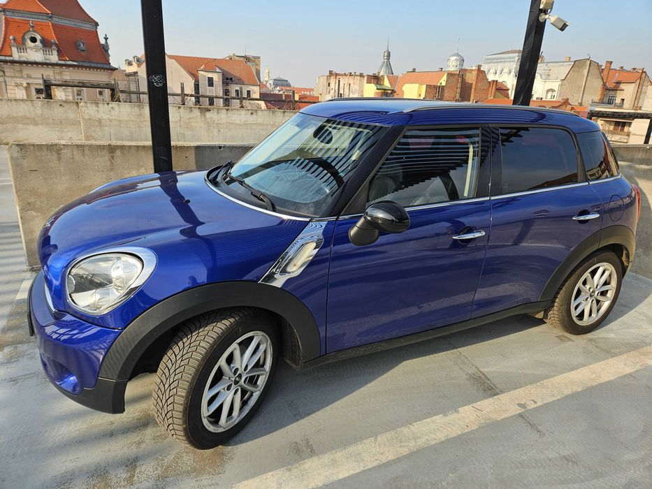 Vând MINI Countryman 2014 benzină