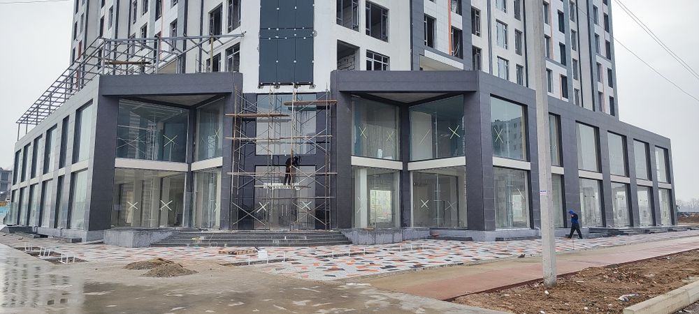 3-хонали 3-қават 74,54м2 "Nurafshon city" марказида жойлашган