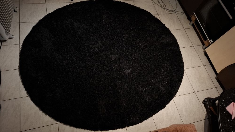 Covor negru  2 metri pufos rotund