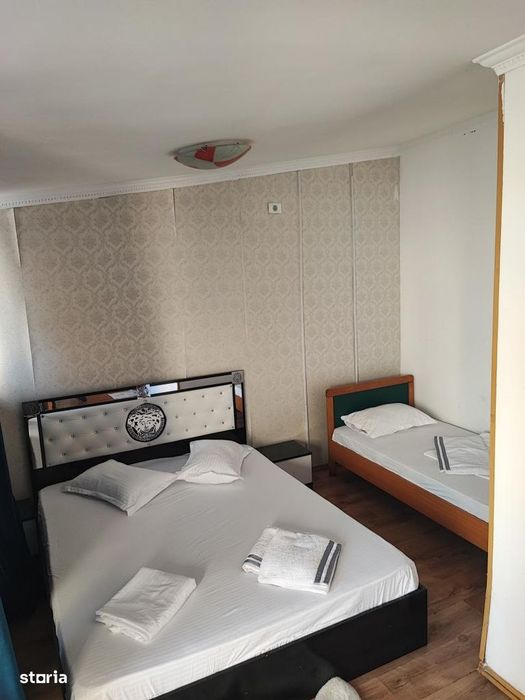 Inchiriez imobil zona Ramuri Tei cu 7 camere