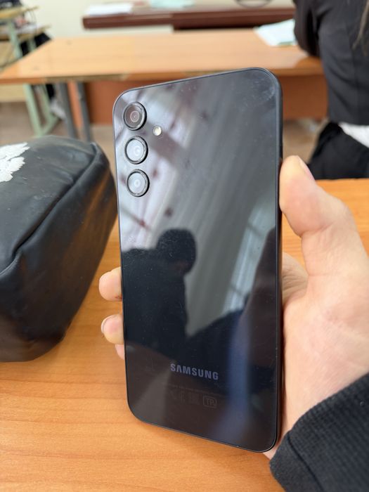 Samsung a24 128gb идеал