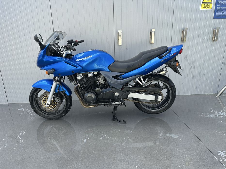 Kawasaki zr 7s 750cm categoria A