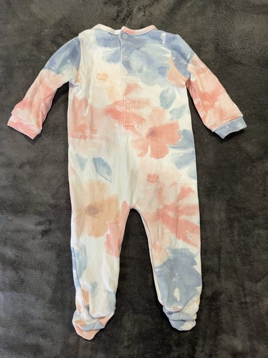 Бебешки ританки Guess 3/6м