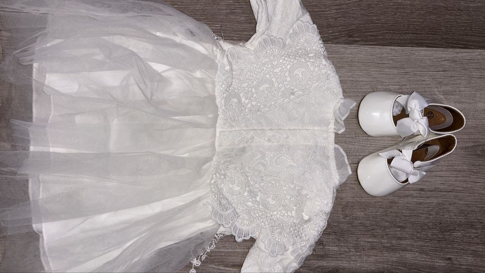 Бяла рокля 18-24мес. + обувки 13см.