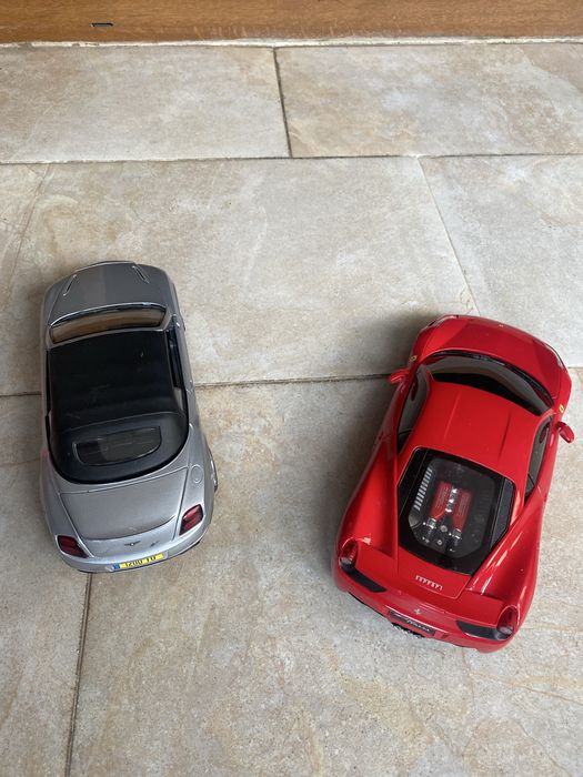 Колички Ferrari и Bentley continental supersprt