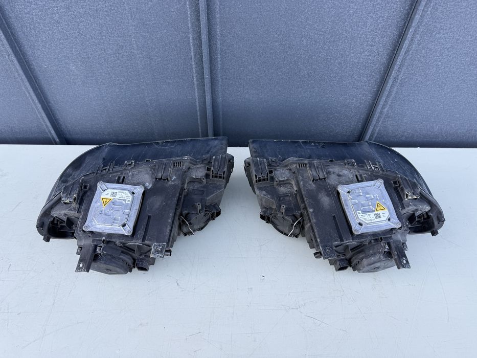 Far Xenon Adaptiv BMW X3 e83 facelift LCI stanga / Dreapta