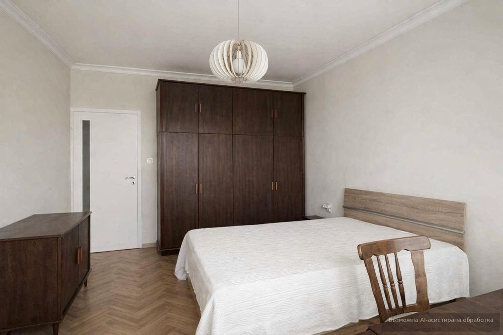 Дава се под наем Четиристаен апартамент в София, Света Троица - 118 кв.м за 797.64 € - Снимка #2