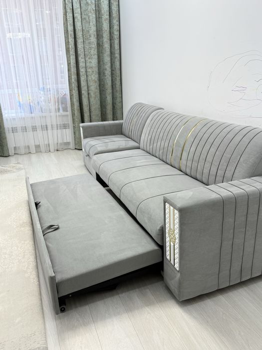 Продам стильный диван