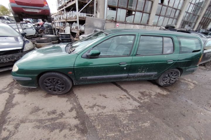 Hayon / Haion cu luneta Renault Megane 2000 1.6 MT (107 hp)
