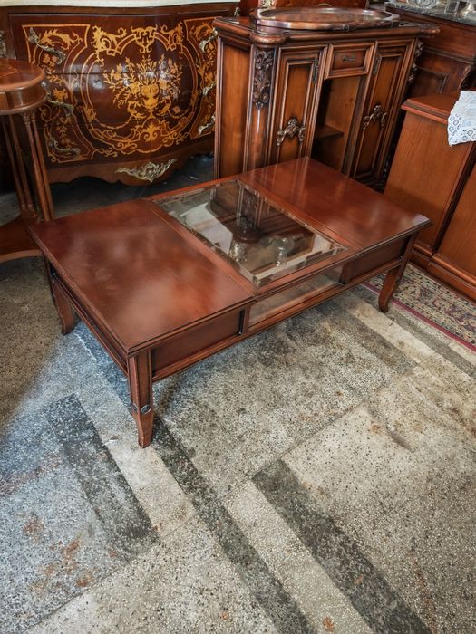 Витринна холна маса