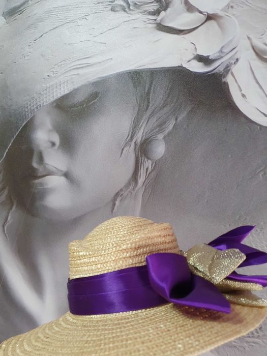 Шляпка. Соломенная