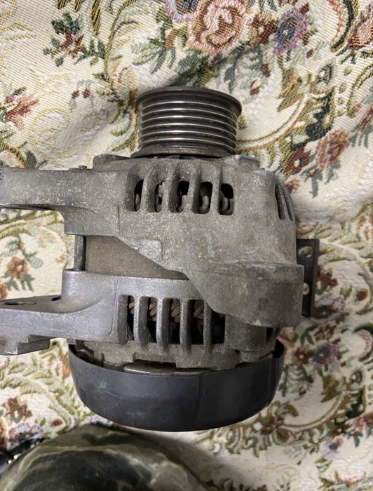 Оригинал Генератор Camry 40