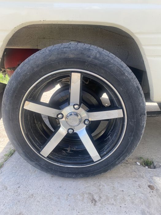 15 saka deska 4 ta baloni bilan