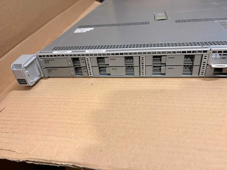 Сървър Cisco C220 M4 2x Xeon E5-2680 v3, 32GB DDR4, RAID, 2x PSU
