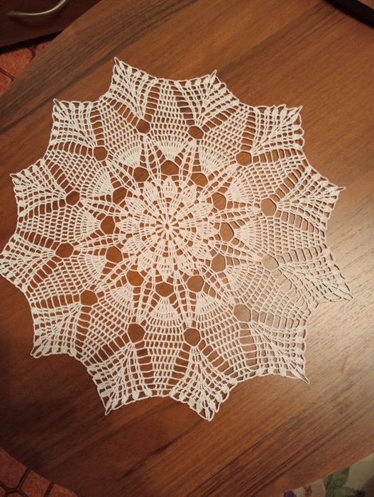 Продам салфетки вязаные