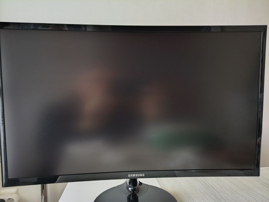 Монитор samsung 24"