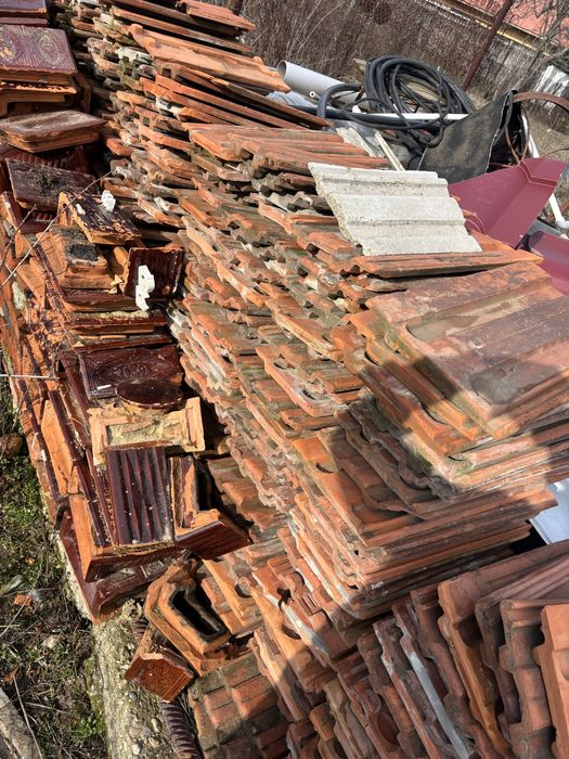 Tigla rosie marca LEU