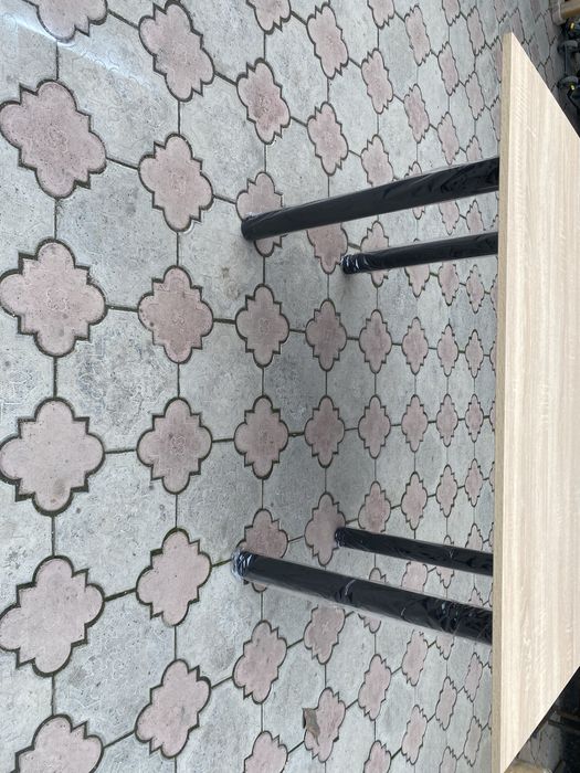 Продам куханный стол