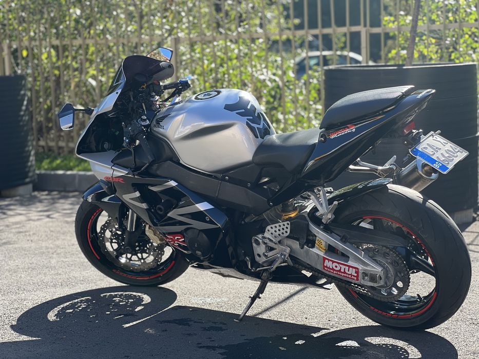 Honda CBR954RR Fireblade
