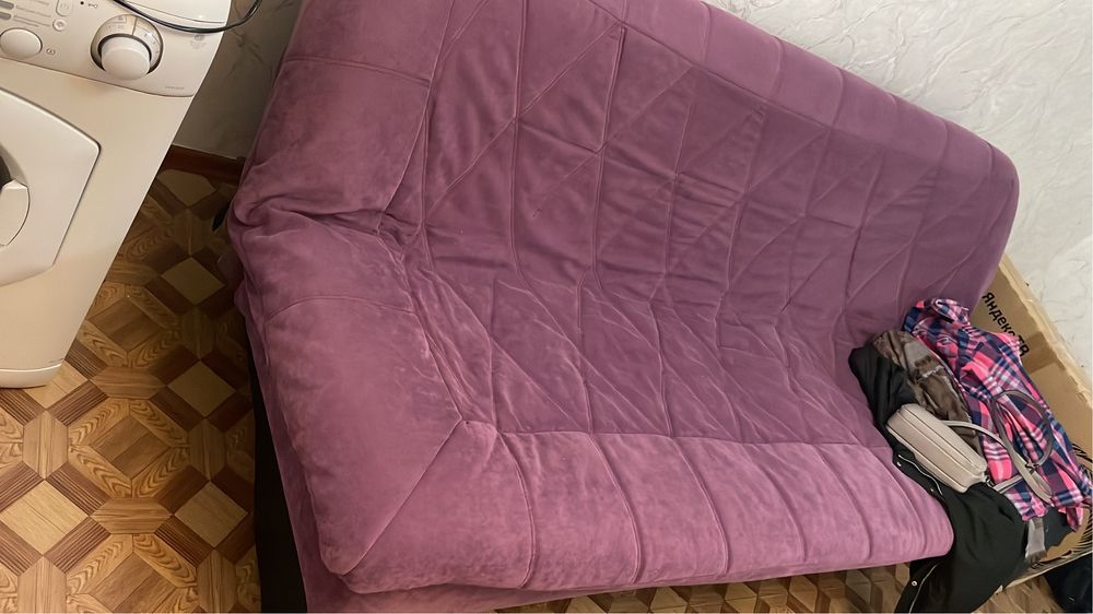 Срочно продам диван