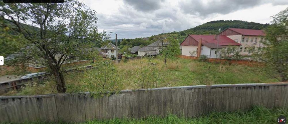 Teren de vânzare în centrul localității Poienile Izei – 900 mp