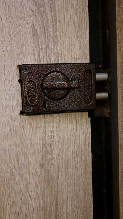 Входная дверь б/у