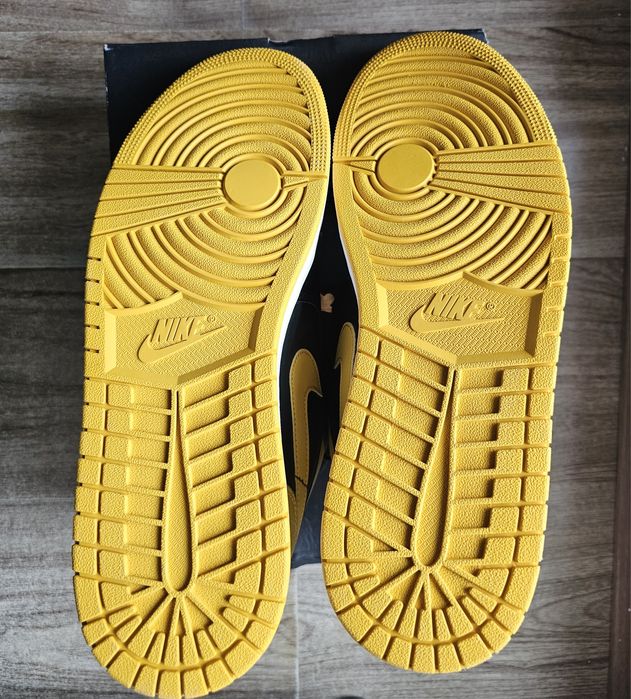Нови NIKE AIR JORDAN 1 LOW black/yellow ochre-white