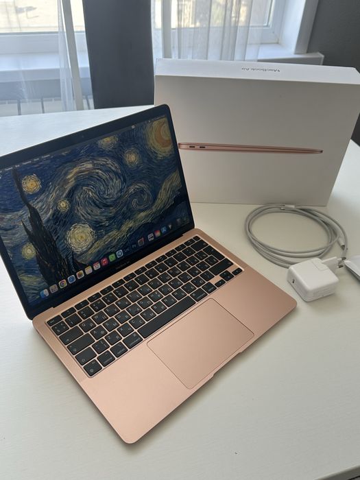 MacBook Air Retina Gold M1
