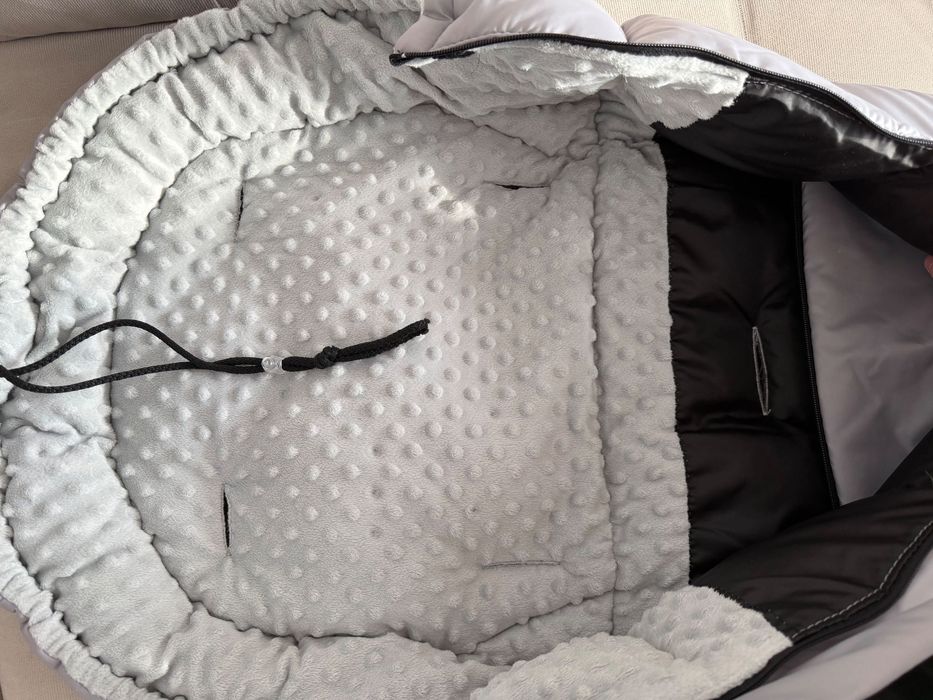 Чувалчета за количка ЧИСТО НОВИ