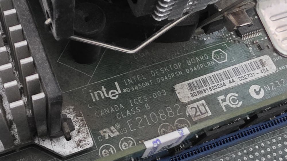 Набор Intel D945PLRN, Pentium 4 D925, 2Gb DDR2 800 CL5, кулер