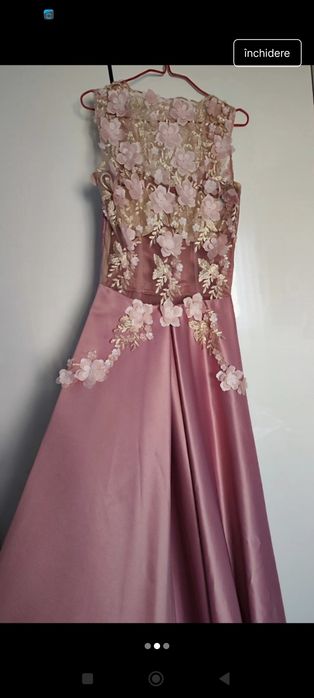 Rochie elegantă roz pal