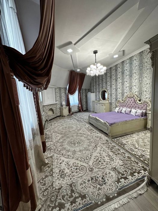 Чорсу евро дом 2.5соток 300кв.м 8комнат хороший ремонт со всеми удобст