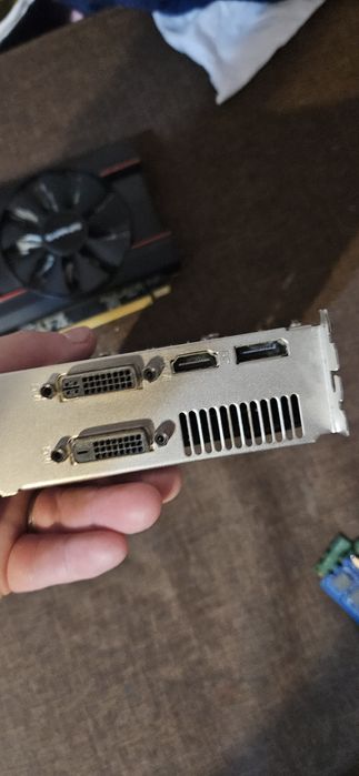 Placi video pc radeon 6850 gdr 5,sahppiere 2gb gdr5