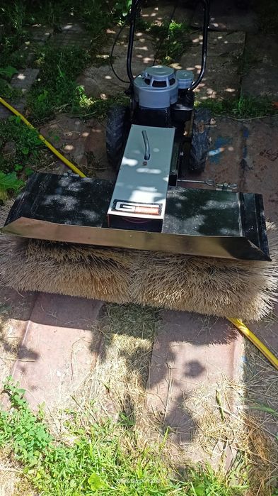 Бензинова метачка