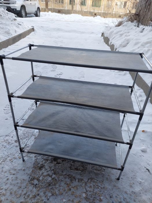 Продам вешалки и обувницы