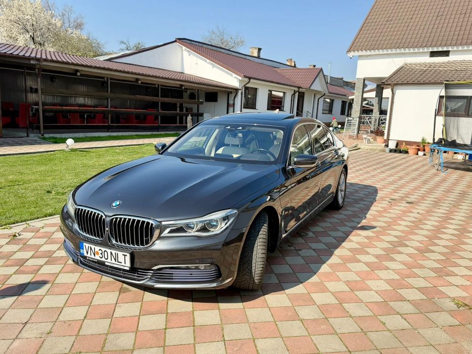 BMW 740Le 4x4x drive virează  si spatele!